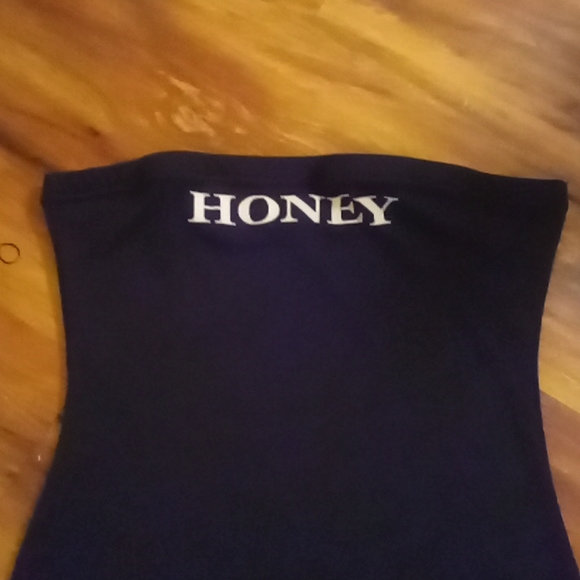 One piece - Picture 3 of 4